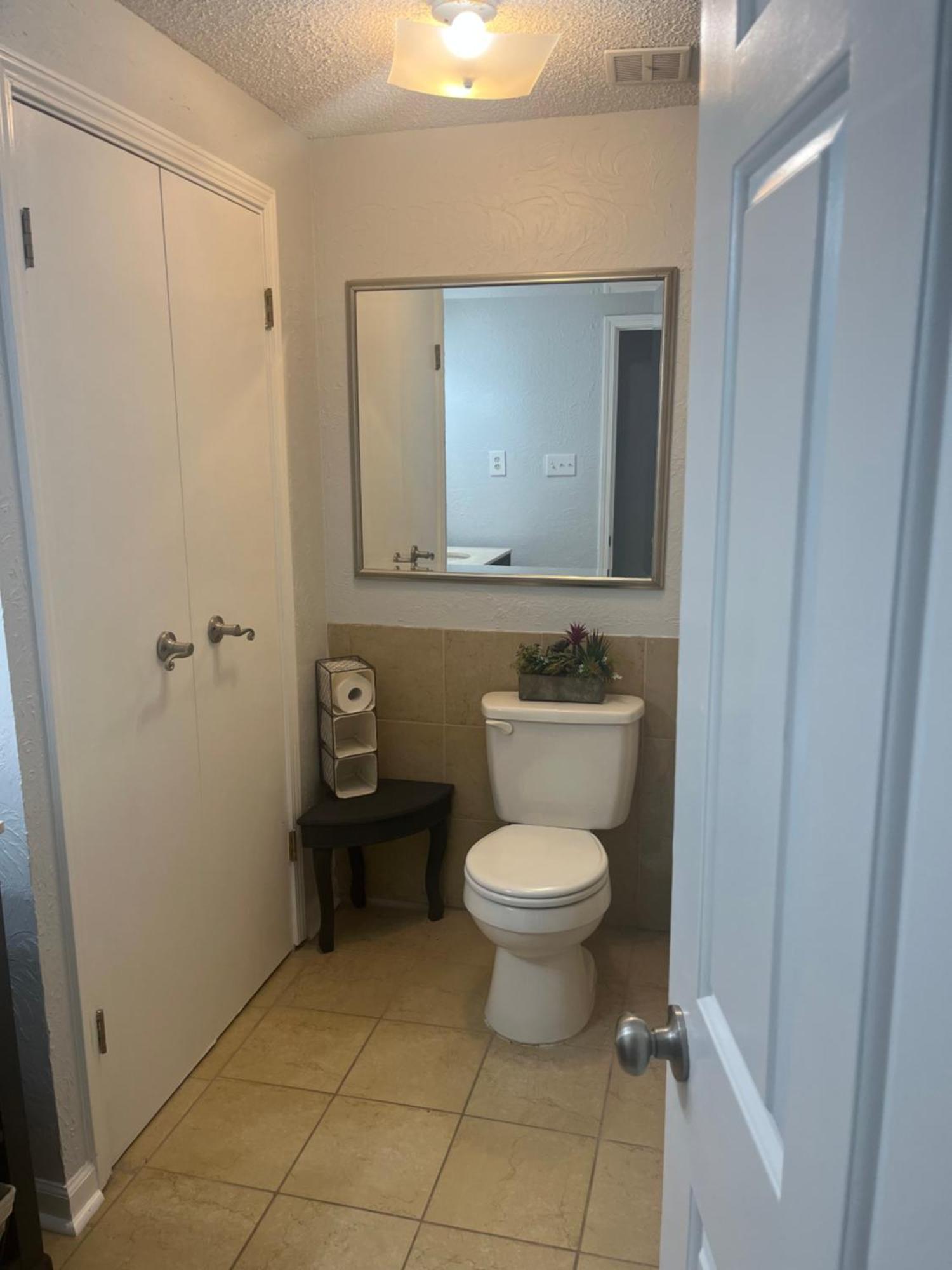 Jolly Accommodations & Suite-Sleeps 10 Memphis Extérieur photo